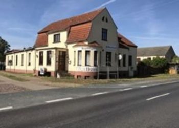 Historisches Gasthaus mit Saal , Stallgebäuden und großem Grundstück, 16835 Rüthnick, Einfamilienhaus