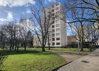 Nähe Viktoriapark! Ruhige 2,5 Zimmer Architektenwohnung mit Sonnenbalkon – Im Alleinauftrag, 12101 Berlin, Etagenwohnung