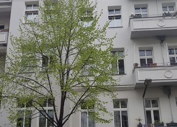 Friedrichshain am Comeniuspark ! Bezugsfreie 2 Zimmer Altbauwohnung, 10243 Berlin, Etagenwohnung