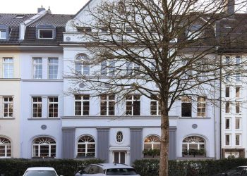 Charmantes Altbau-Mehrfamilienhaus am Rhein!  40545 Düsseldorf/Oberkassel, 40545 Düsseldorf, Mehrfamilienhaus